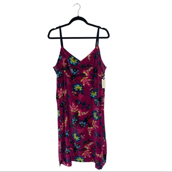 Anthropologie Dresses & Skirts - Anthropologie Women’s Shania Velvet Slip Mini Dress in Violet Size Large